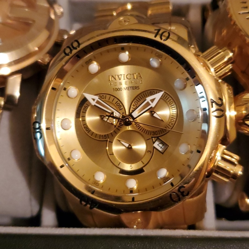Invicta Gold vemon
